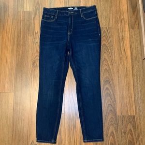 Old Navy Rockstar Super Skinny High Rise Size 10 Short
